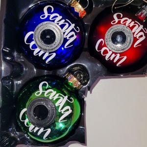 Santa cams sold separately only have red and green left